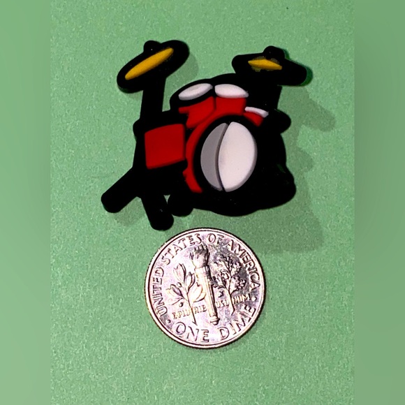 (10 for $15) Musical Instruments Drum Set Crocs Shoes Charms - Picture 1 of 1